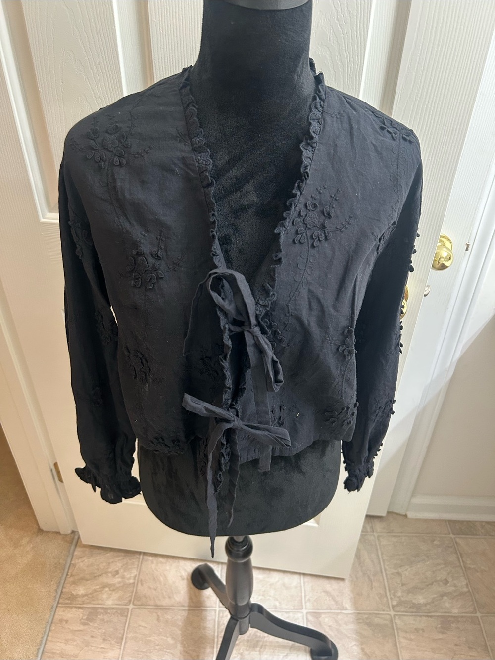 AltarState Black Embroidered Tie-Front Women’s Top